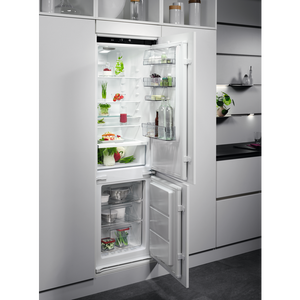 Šaldytuvas AEG SCB818E8TS